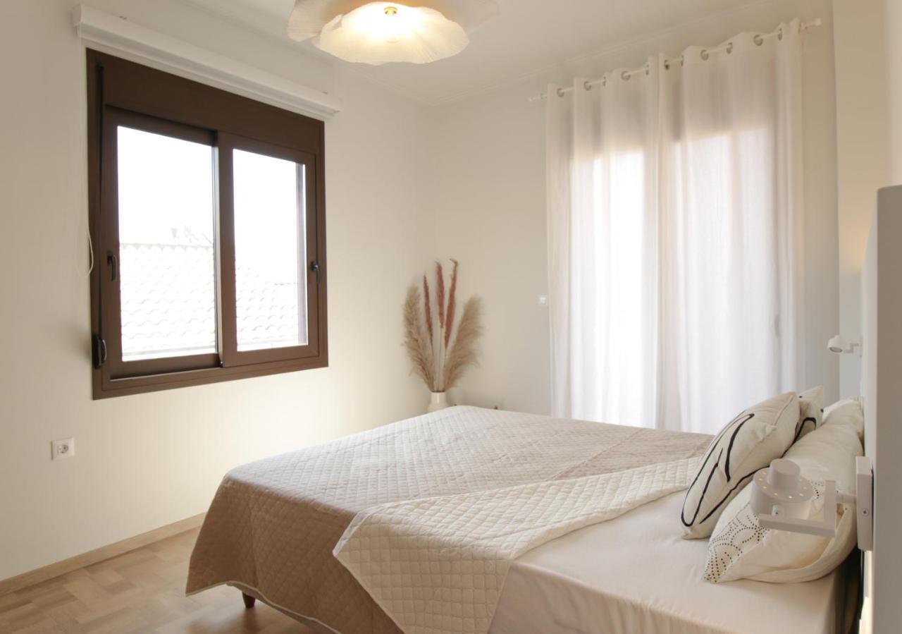 Onos - 2 Bedroom 2 Bathroom Penthouse With Terrace In Old Town Kalamata Luaran gambar