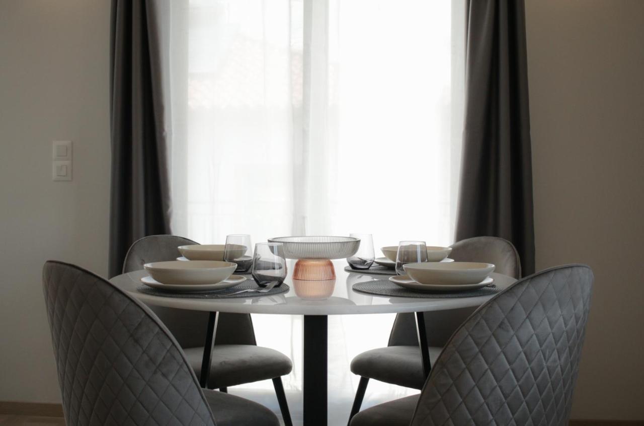 Onos - 2 Bedroom 2 Bathroom Penthouse With Terrace In Old Town Kalamata Luaran gambar