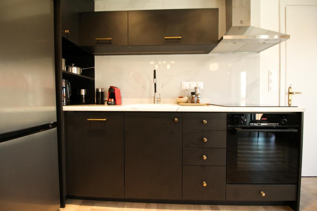 Onos - 2 Bedroom 2 Bathroom Penthouse With Terrace In Old Town Kalamata Luaran gambar